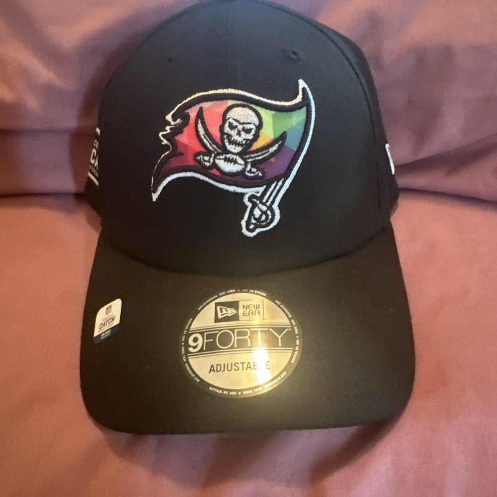 Tampa Bay Buccaneers New‎ Era Cap Mens Black 2023 NFL Crucial Catch 9FIFTY Hat